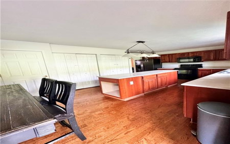 502 Spring Grove Blvd, Rostraver Township, 15012, 4 Bedrooms Bedrooms, 9 Rooms Rooms,2.1 BathroomsBathrooms,Residential,For Sale,Spring Grove Blvd,1697542