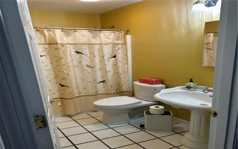 38 Hahn Rd, Canonsburg, 15317, 4 Bedrooms Bedrooms, 11 Rooms Rooms,3.1 BathroomsBathrooms,Residential,For Sale,Hahn Rd,1697546