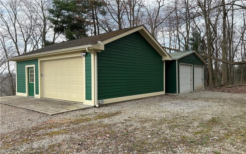 38 Hahn Rd, Canonsburg, 15317, 4 Bedrooms Bedrooms, 11 Rooms Rooms,3.1 BathroomsBathrooms,Residential,For Sale,Hahn Rd,1697546