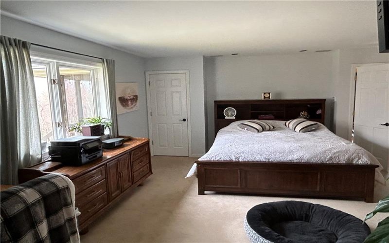 38 Hahn Rd, Canonsburg, 15317, 4 Bedrooms Bedrooms, 11 Rooms Rooms,3.1 BathroomsBathrooms,Residential,For Sale,Hahn Rd,1697546