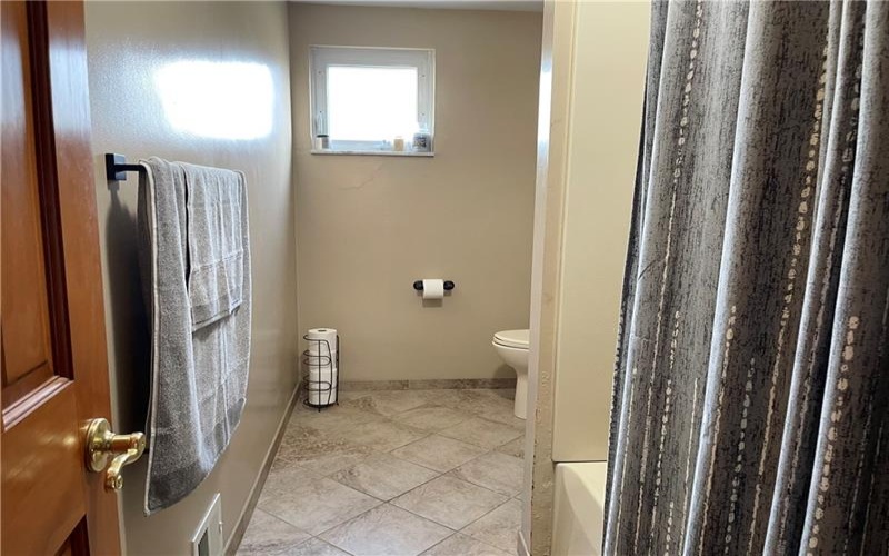 145 Penn Woods Dr, Irwin, 15642, 3 Bedrooms Bedrooms, 7 Rooms Rooms,2 BathroomsBathrooms,Residential,For Sale,Penn Woods Dr,1693541