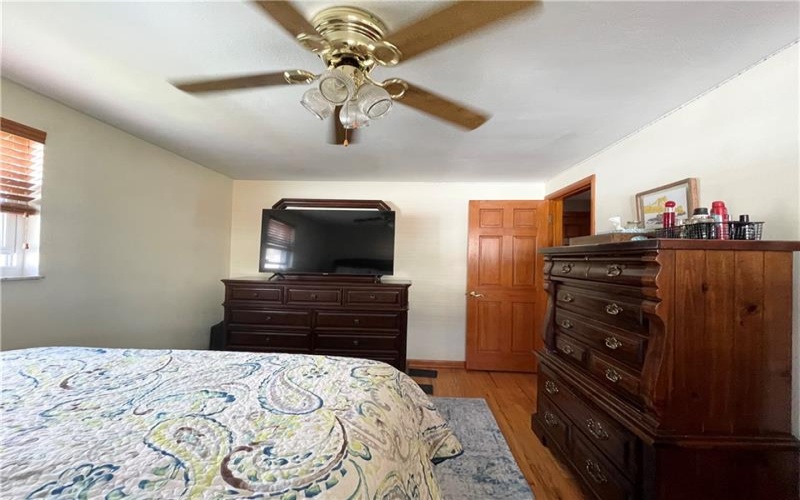 145 Penn Woods Dr, Irwin, 15642, 3 Bedrooms Bedrooms, 7 Rooms Rooms,2 BathroomsBathrooms,Residential,For Sale,Penn Woods Dr,1693541