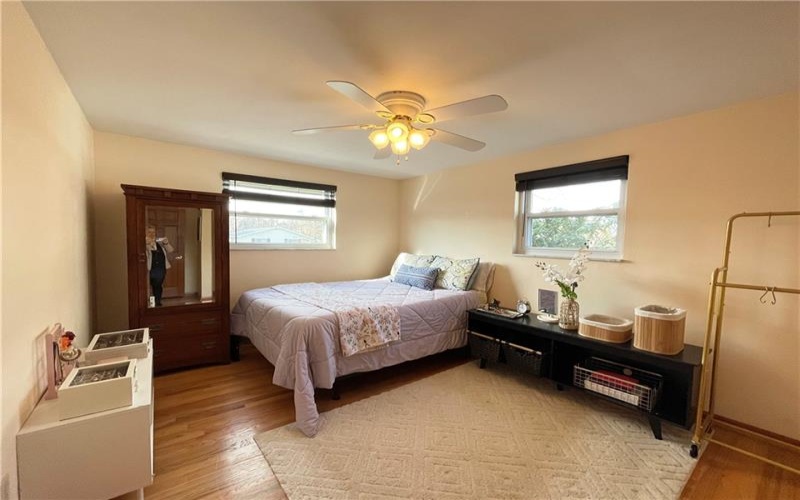 145 Penn Woods Dr, Irwin, 15642, 3 Bedrooms Bedrooms, 7 Rooms Rooms,2 BathroomsBathrooms,Residential,For Sale,Penn Woods Dr,1693541
