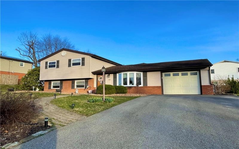 145 Penn Woods Dr, Irwin, 15642, 3 Bedrooms Bedrooms, 7 Rooms Rooms,2 BathroomsBathrooms,Residential,For Sale,Penn Woods Dr,1693541