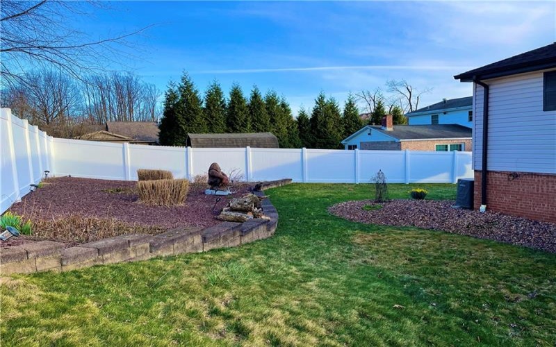 145 Penn Woods Dr, Irwin, 15642, 3 Bedrooms Bedrooms, 7 Rooms Rooms,2 BathroomsBathrooms,Residential,For Sale,Penn Woods Dr,1693541