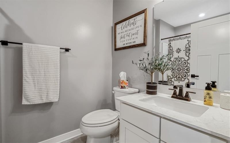 3003 Augusta Ln, Jeannette, 15644, 3 Bedrooms Bedrooms, 9 Rooms Rooms,2.1 BathroomsBathrooms,Residential,For Sale,Augusta Ln,1697532