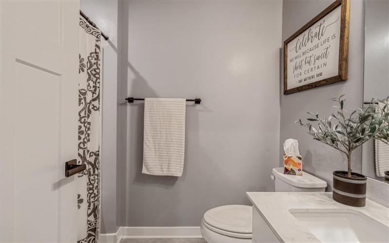 3003 Augusta Ln, Jeannette, 15644, 3 Bedrooms Bedrooms, 9 Rooms Rooms,2.1 BathroomsBathrooms,Residential,For Sale,Augusta Ln,1697532