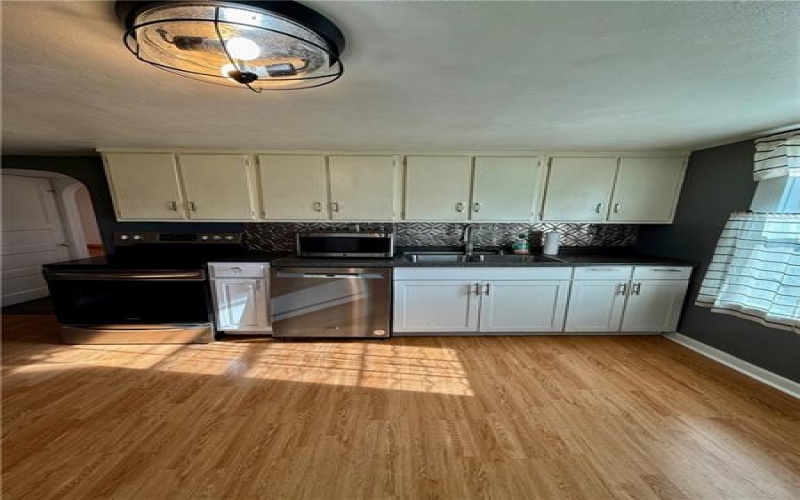 127 Hopwood Coolspring Rd, Hopwood, 15445, 2 Bedrooms Bedrooms, ,1 BathroomBathrooms,Residential,For Sale,Hopwood Coolspring Rd,1697591
