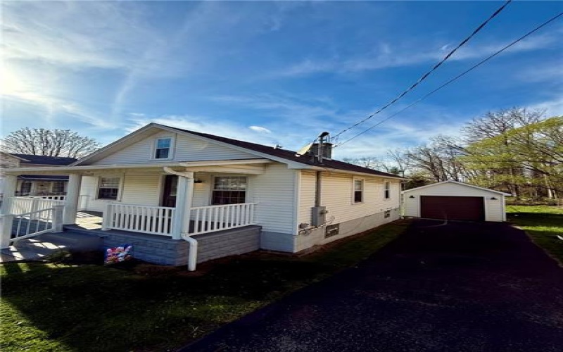 127 Hopwood Coolspring Rd, Hopwood, 15445, 2 Bedrooms Bedrooms, ,1 BathroomBathrooms,Residential,For Sale,Hopwood Coolspring Rd,1697591