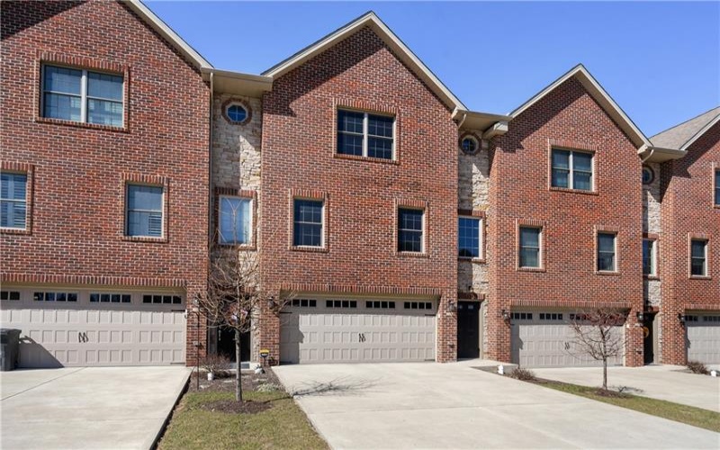 594 Chesnic Drive, Canonsburg, 15317, 3 Bedrooms Bedrooms, 7 Rooms Rooms,2.1 BathroomsBathrooms,Residential,For Sale,Chesnic Drive,1697673