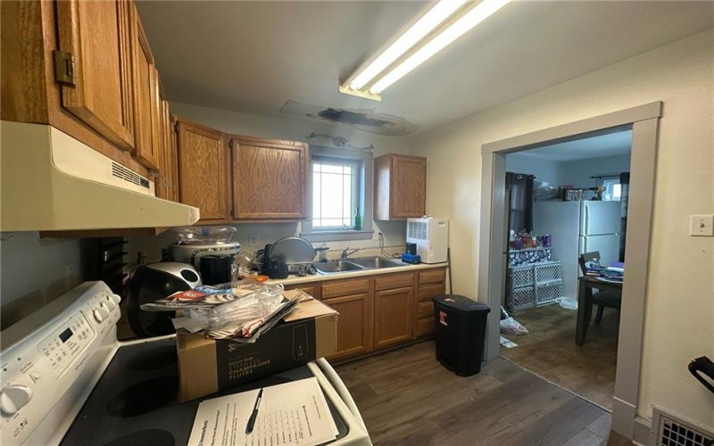 511 Jefferson Ave, Jeannette, 15644, 2 Bedrooms Bedrooms, ,1 BathroomBathrooms,Residential,For Sale,Jefferson Ave,1697502