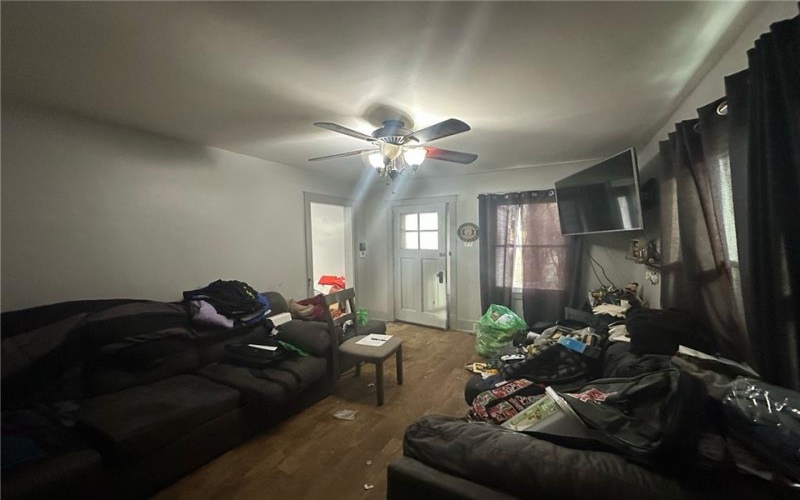 511 Jefferson Ave, Jeannette, 15644, 2 Bedrooms Bedrooms, ,1 BathroomBathrooms,Residential,For Sale,Jefferson Ave,1697502