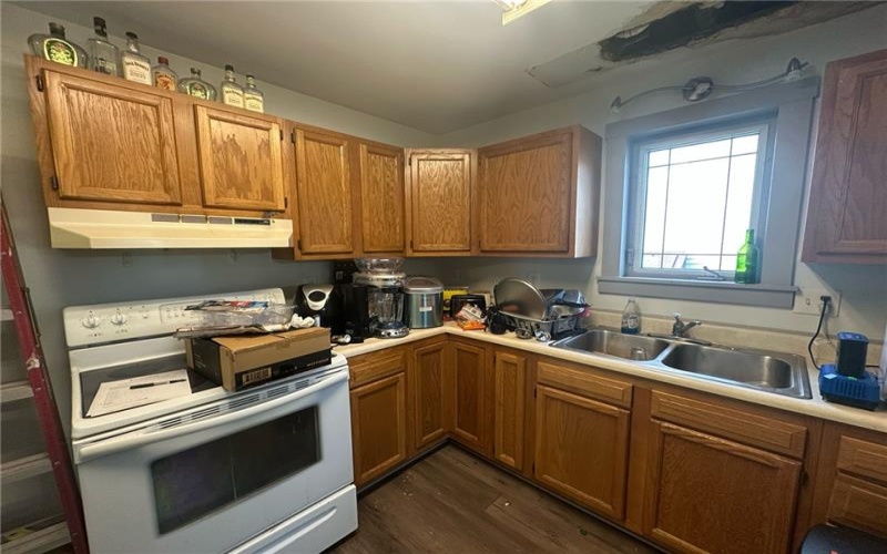 511 Jefferson Ave, Jeannette, 15644, 2 Bedrooms Bedrooms, ,1 BathroomBathrooms,Residential,For Sale,Jefferson Ave,1697502