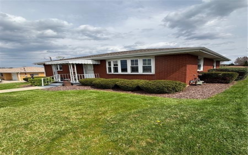 535 Athena Dr, Delmont, 15626, 2 Bedrooms Bedrooms, 6 Rooms Rooms,1 BathroomBathrooms,Residential,For Sale,Athena Dr,1697631