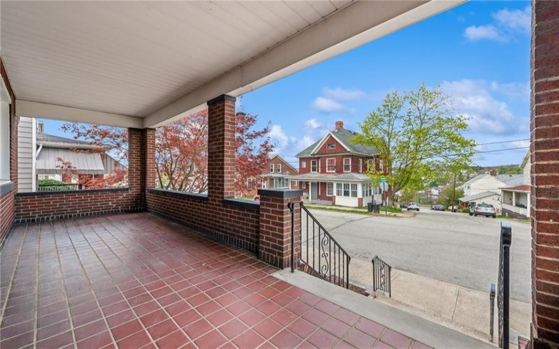 633 Highland Ave, Greensburg, 15601, 4 Bedrooms Bedrooms, ,1 BathroomBathrooms,Residential,For Sale,Highland Ave,1697679