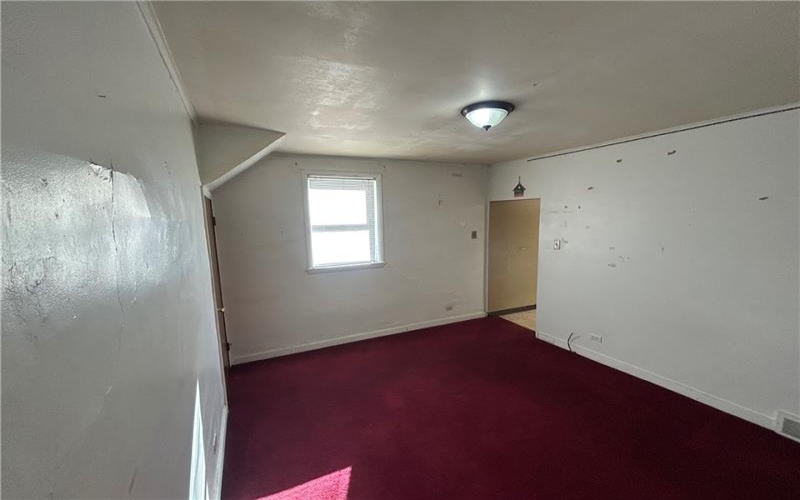 709 Oakland Ave, Charleroi, 15022, 2 Bedrooms Bedrooms, ,1 BathroomBathrooms,Lease,For Sale,Oakland Ave,1697705
