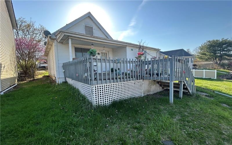 709 Oakland Ave, Charleroi, 15022, 2 Bedrooms Bedrooms, ,1 BathroomBathrooms,Lease,For Sale,Oakland Ave,1697705