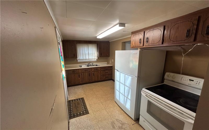 709 Oakland Ave, Charleroi, 15022, 2 Bedrooms Bedrooms, ,1 BathroomBathrooms,Lease,For Sale,Oakland Ave,1697705