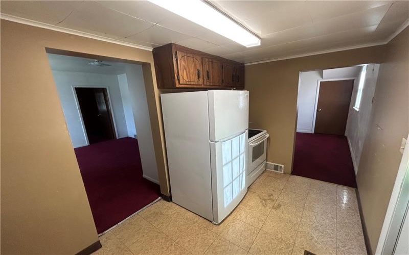 709 Oakland Ave, Charleroi, 15022, 2 Bedrooms Bedrooms, ,1 BathroomBathrooms,Lease,For Sale,Oakland Ave,1697705