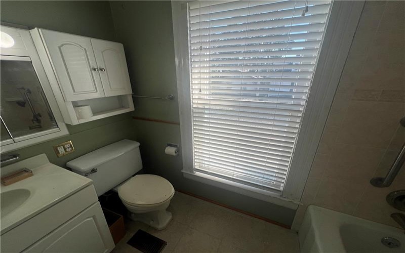 726 Grant Avenue, North Huntingdon, 15642, 4 Bedrooms Bedrooms, 8 Rooms Rooms,1.1 BathroomsBathrooms,Residential,For Sale,Grant Avenue,1697722