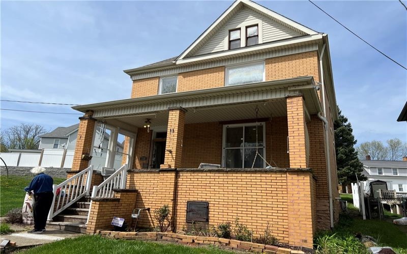 726 Grant Avenue, North Huntingdon, 15642, 4 Bedrooms Bedrooms, 8 Rooms Rooms,1.1 BathroomsBathrooms,Residential,For Sale,Grant Avenue,1697722