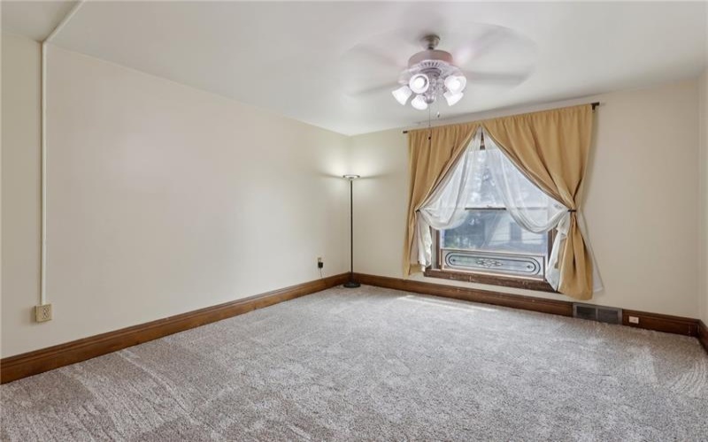 726 Grant Avenue, North Huntingdon, 15642, 4 Bedrooms Bedrooms, 8 Rooms Rooms,1.1 BathroomsBathrooms,Residential,For Sale,Grant Avenue,1697722