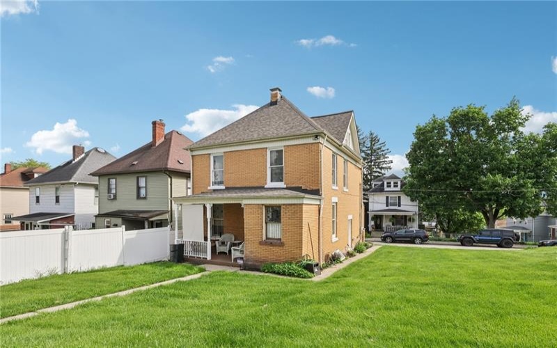726 Grant Avenue, North Huntingdon, 15642, 4 Bedrooms Bedrooms, 8 Rooms Rooms,1.1 BathroomsBathrooms,Residential,For Sale,Grant Avenue,1697722