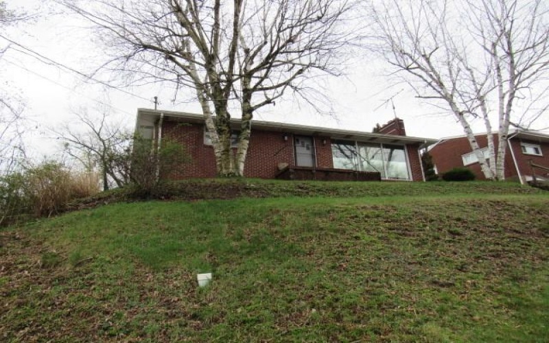 544 Longvue Drive, New Kensington, 15068, 3 Bedrooms Bedrooms, 6 Rooms Rooms,2 BathroomsBathrooms,Residential,For Sale,Longvue Drive,1697782
