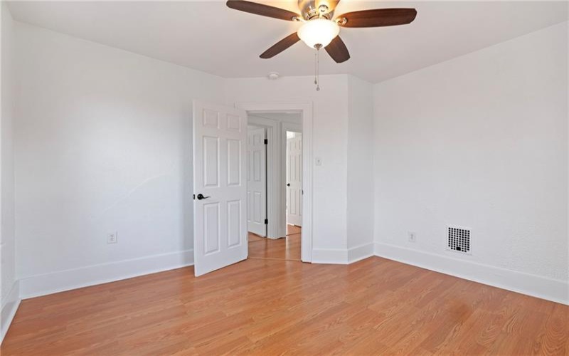 912 Holland St, Vandergrift, 15690, 3 Bedrooms Bedrooms, 8 Rooms Rooms,2 BathroomsBathrooms,Residential,For Sale,Holland St,1693795