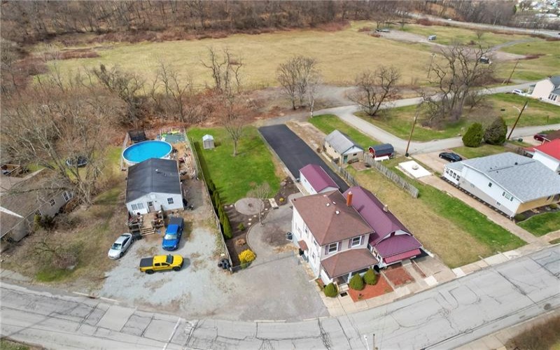 912 Holland St, Vandergrift, 15690, 3 Bedrooms Bedrooms, 8 Rooms Rooms,2 BathroomsBathrooms,Residential,For Sale,Holland St,1693795