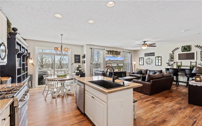 2226 SHAWNEE DRIVE, Washington, 15301, 3 Bedrooms Bedrooms, 10 Rooms Rooms,3.1 BathroomsBathrooms,Residential,For Sale,SHAWNEE DRIVE,1697331