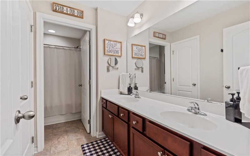 2226 SHAWNEE DRIVE, Washington, 15301, 3 Bedrooms Bedrooms, 10 Rooms Rooms,3.1 BathroomsBathrooms,Residential,For Sale,SHAWNEE DRIVE,1697331