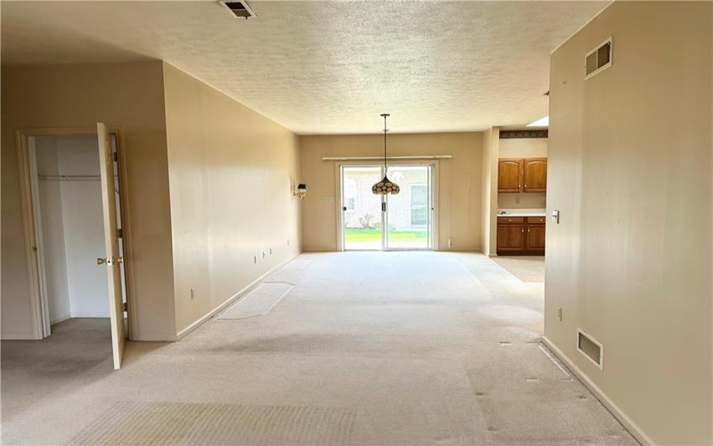 2750 Iowa Dr, New Kensington, 15068, 2 Bedrooms Bedrooms, 6 Rooms Rooms,2 BathroomsBathrooms,Residential,For Sale,Iowa Dr,1697433