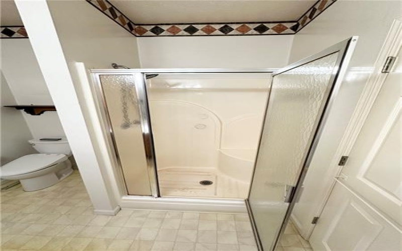 2750 Iowa Dr, New Kensington, 15068, 2 Bedrooms Bedrooms, 6 Rooms Rooms,2 BathroomsBathrooms,Residential,For Sale,Iowa Dr,1697433