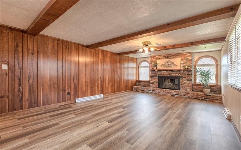 1318 Dellview Drive, Greensburg, 15601, 4 Bedrooms Bedrooms, 12 Rooms Rooms,2.2 BathroomsBathrooms,Residential,For Sale,Dellview Drive,1697711