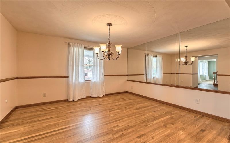 1318 Dellview Drive, Greensburg, 15601, 4 Bedrooms Bedrooms, 12 Rooms Rooms,2.2 BathroomsBathrooms,Residential,For Sale,Dellview Drive,1697711