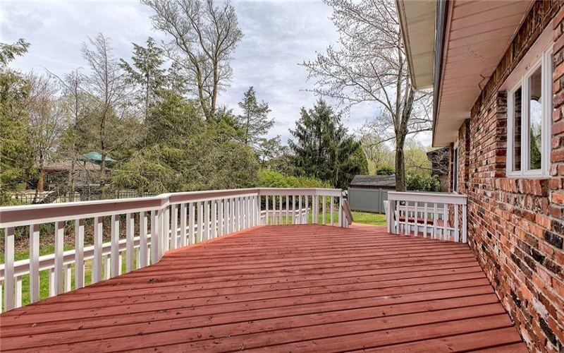 1318 Dellview Drive, Greensburg, 15601, 4 Bedrooms Bedrooms, 12 Rooms Rooms,2.2 BathroomsBathrooms,Residential,For Sale,Dellview Drive,1697711