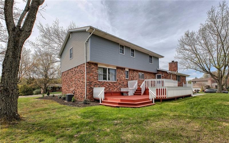 1318 Dellview Drive, Greensburg, 15601, 4 Bedrooms Bedrooms, 12 Rooms Rooms,2.2 BathroomsBathrooms,Residential,For Sale,Dellview Drive,1697711