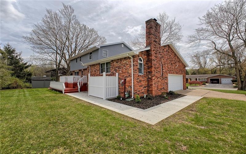 1318 Dellview Drive, Greensburg, 15601, 4 Bedrooms Bedrooms, 12 Rooms Rooms,2.2 BathroomsBathrooms,Residential,For Sale,Dellview Drive,1697711