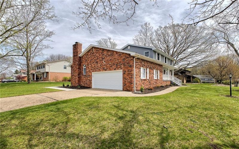 1318 Dellview Drive, Greensburg, 15601, 4 Bedrooms Bedrooms, 12 Rooms Rooms,2.2 BathroomsBathrooms,Residential,For Sale,Dellview Drive,1697711