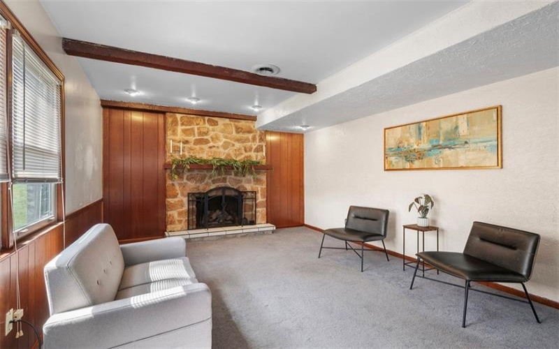 126 Woodland Dr, New Kensington, 15068, 3 Bedrooms Bedrooms, ,3.1 BathroomsBathrooms,Residential,For Sale,Woodland Dr,1696062