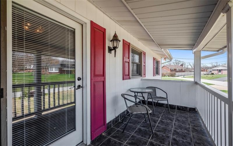 126 Woodland Dr, New Kensington, 15068, 3 Bedrooms Bedrooms, ,3.1 BathroomsBathrooms,Residential,For Sale,Woodland Dr,1696062