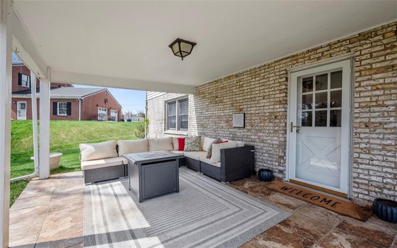 126 Woodland Dr, New Kensington, 15068, 3 Bedrooms Bedrooms, ,3.1 BathroomsBathrooms,Residential,For Sale,Woodland Dr,1696062