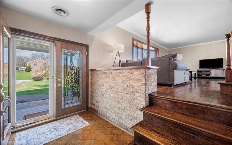 126 Woodland Dr, New Kensington, 15068, 3 Bedrooms Bedrooms, ,3.1 BathroomsBathrooms,Residential,For Sale,Woodland Dr,1696062