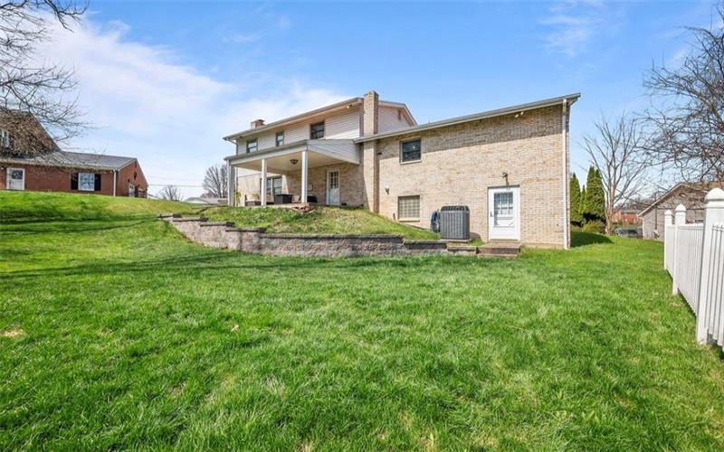 126 Woodland Dr, New Kensington, 15068, 3 Bedrooms Bedrooms, ,3.1 BathroomsBathrooms,Residential,For Sale,Woodland Dr,1696062