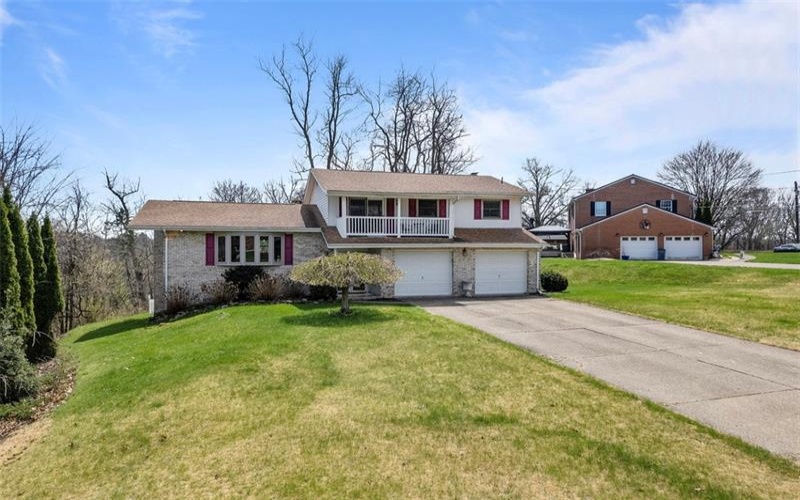 126 Woodland Dr, New Kensington, 15068, 3 Bedrooms Bedrooms, ,3.1 BathroomsBathrooms,Residential,For Sale,Woodland Dr,1696062