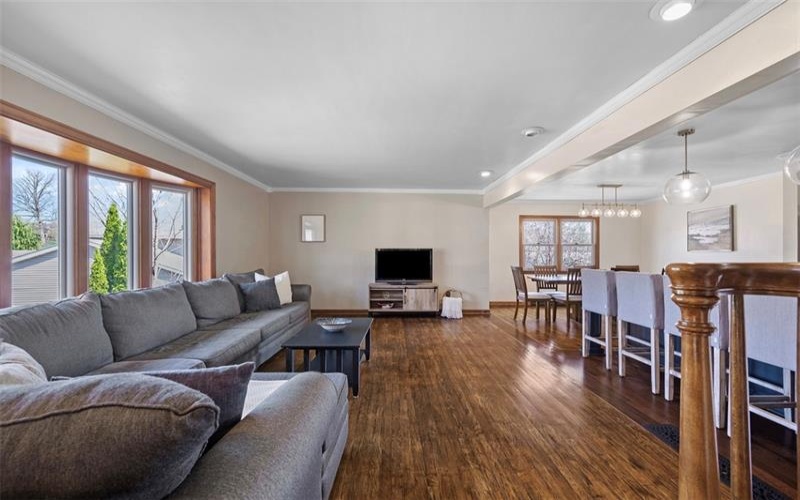 126 Woodland Dr, New Kensington, 15068, 3 Bedrooms Bedrooms, ,3.1 BathroomsBathrooms,Residential,For Sale,Woodland Dr,1696062
