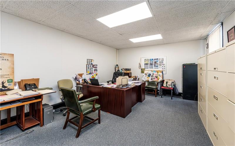 102 MAIN, Greensburg, 15601, ,Commercial-industrial-business,For Sale,MAIN,1697323
