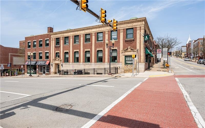 102 MAIN, Greensburg, 15601, ,Commercial-industrial-business,For Sale,MAIN,1697323
