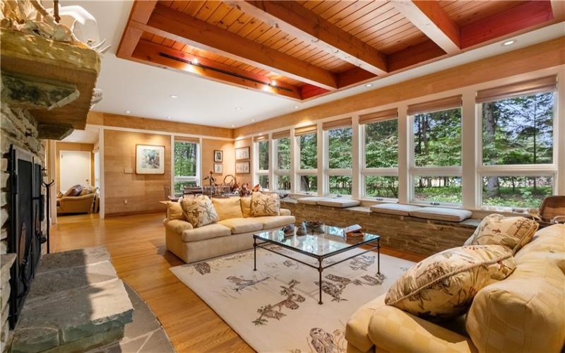 114 Forelle Lane, Ligonier, 15658, 3 Bedrooms Bedrooms, ,2 BathroomsBathrooms,Residential,For Sale,Forelle Lane,1697881